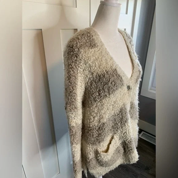 Free People Marshmallow Sweater Cardigan Ivory/Grey Size XS - Picture 9 of 14